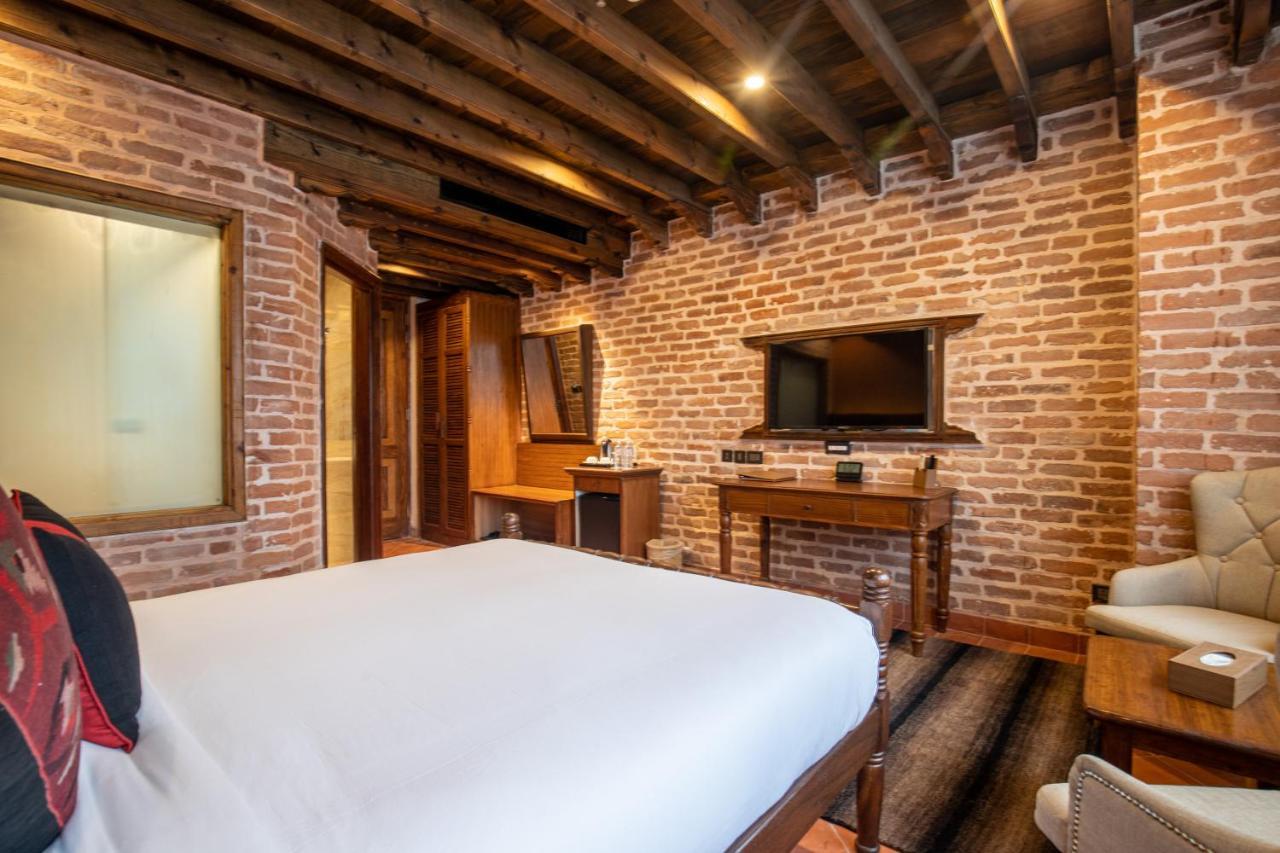 Basera Boutique Hotel Katmandu Dış mekan fotoğraf A room at the hotel