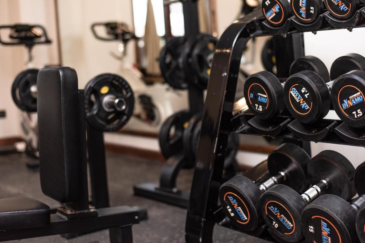 Basera Boutique Hotel Katmandu Dış mekan fotoğraf Dumbbells