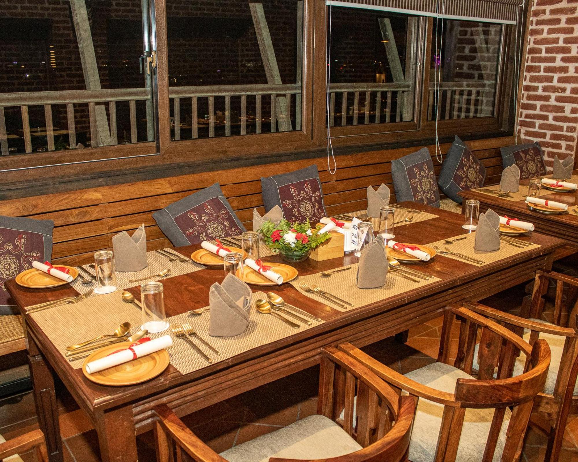 Basera Boutique Hotel Katmandu Dış mekan fotoğraf A restaurant in India
